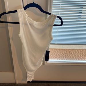 XS IVORY WHITE BODY SUIT LULUS NWT HIGH NECK LOW BAck